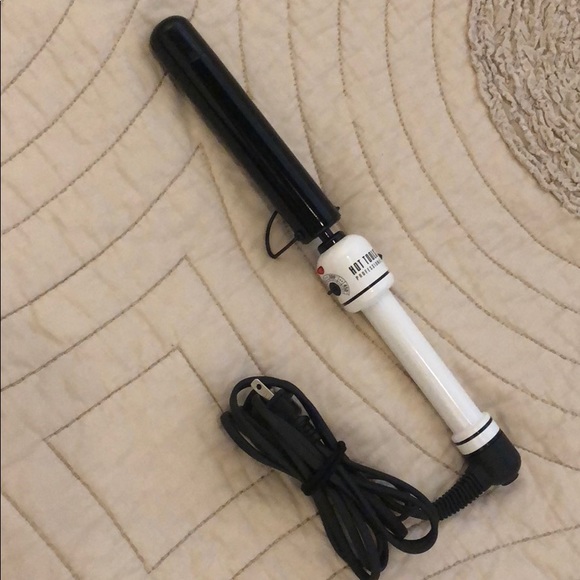 Hot Tools NanoCeramic 1 1/4'' Curling Wand - Picture 1 of 6